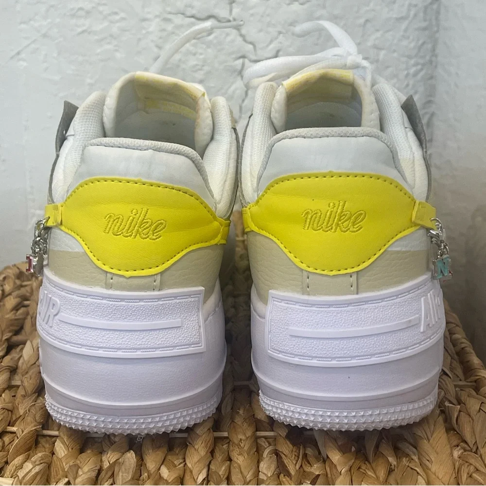 Nike Air Force 1 - Picture 10 of 10